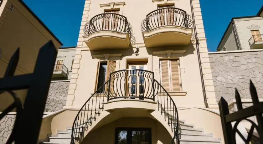 Vila 66 - Image 1
