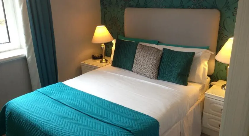 Lairg Highland Hotel - Image 1