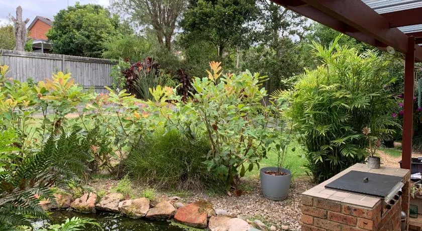 Fabulous Stunning Garden View King Bedroom with shared bathroom at MC 2079 - Image 1