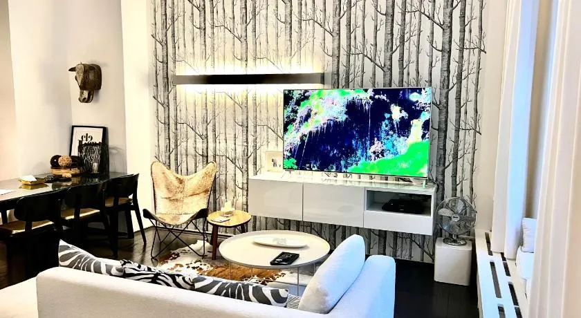 Cocoma-Design-Apartment Deluxe - very central - Image 1
