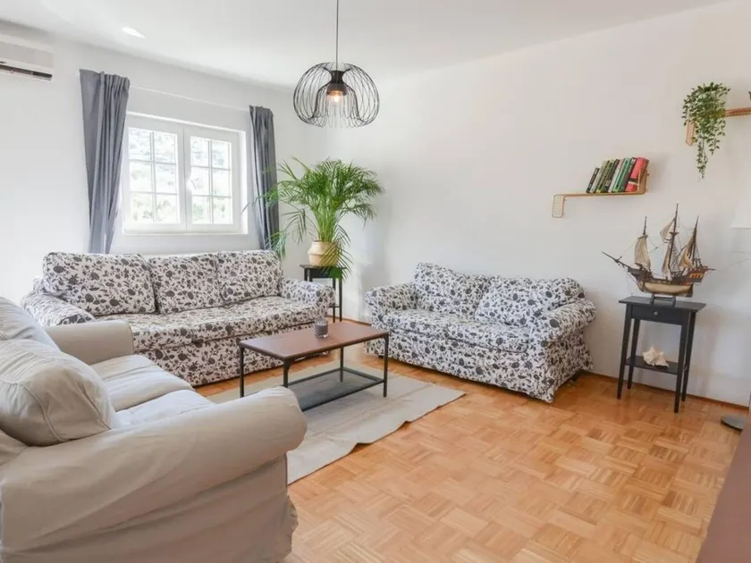 Apartment Villa Troskot - Image 1