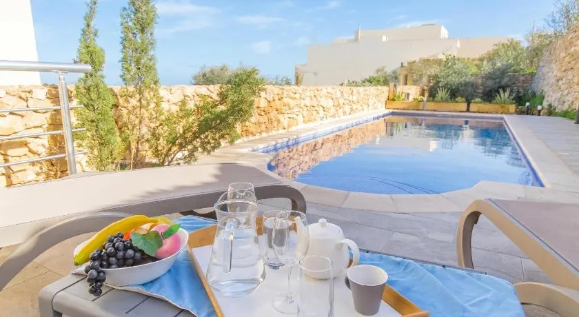 Ta'Siku Gozitan villa Pool & hot tub - Happy Rentals - Image 1