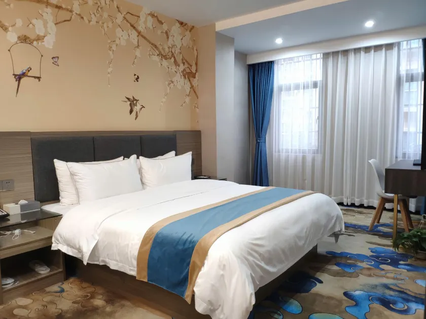 Qingfeng Fashion Hotel (Qingxi Yinhu Branch) - Image 1