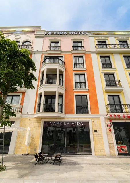 La Vida Samson Hotel - Image 1