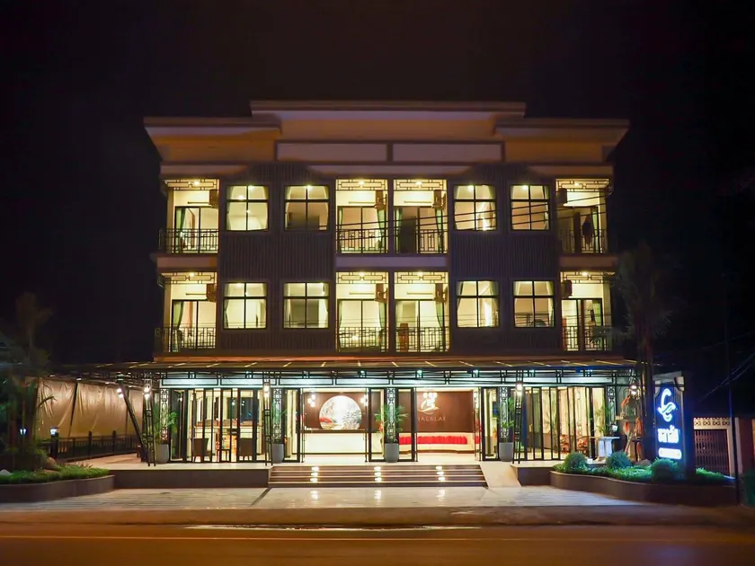 โรงแรมชลาลัย กระบี่ Chalalai Hotel Krabi - Image 1