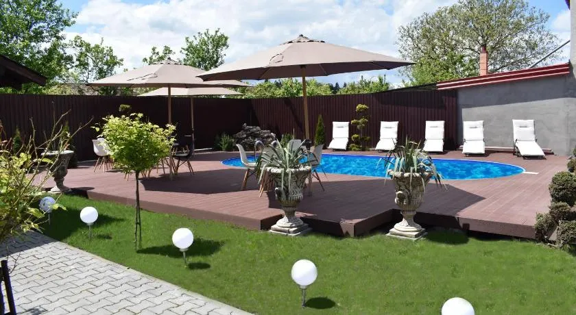 Pensiunea Casa Zece - Image 1