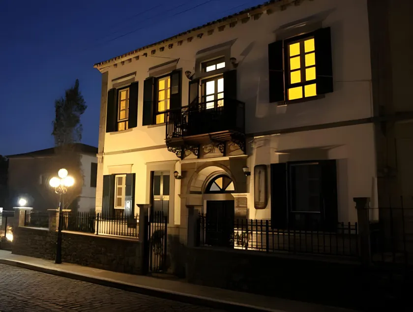 Artemis Traditional Hotel - Image 1