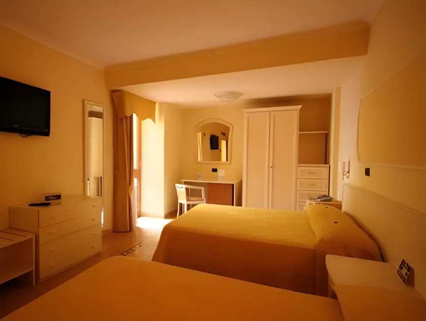 Hotel Il Nido Sorrento - Image 1