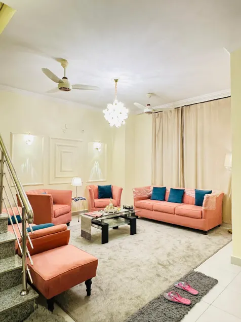 3 Bedroom Luxury Villa in Bahria Town Karachi - Image 1