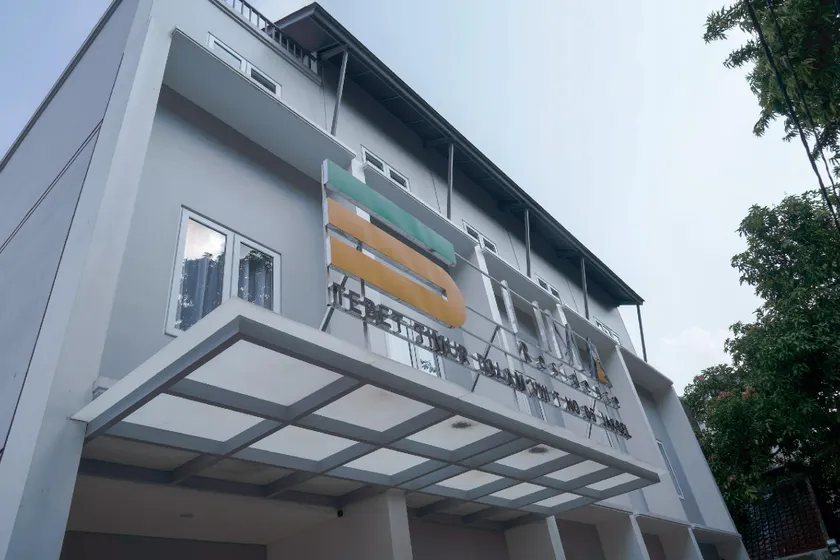 Lima Residence Tebet Manage by EHM - Image 1