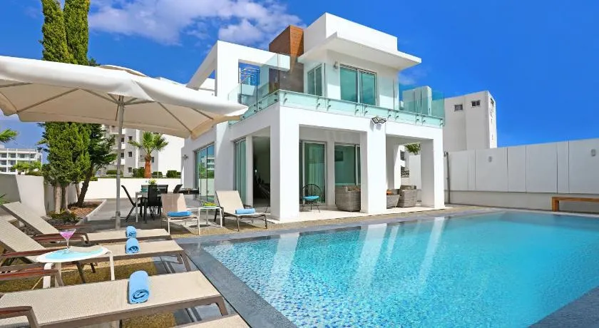 Villa Indigo - Image 1