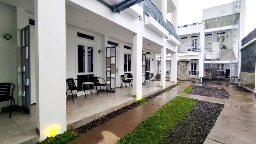 Andaris Boutique Hotel - Image 1