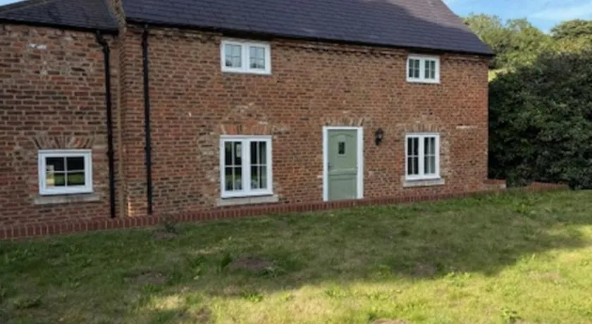 Picturesque Riverside luxury cottage in Yarm - Image 1