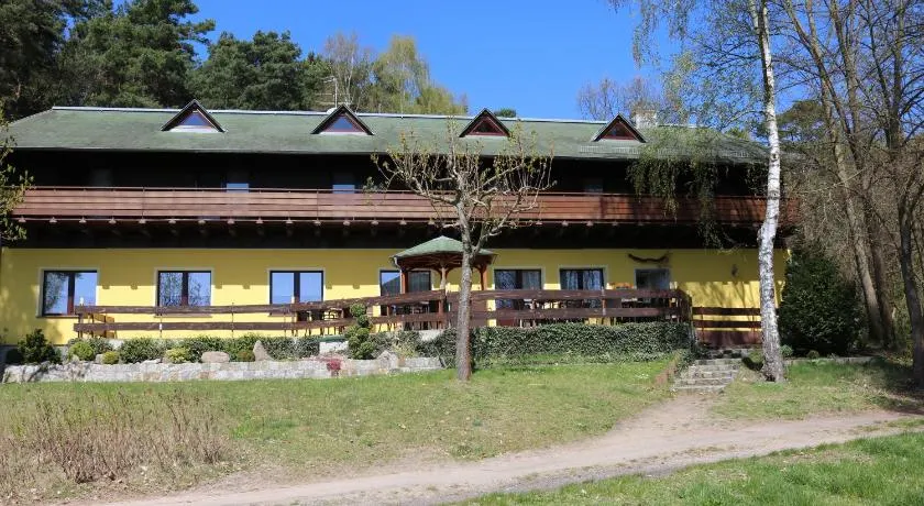 Hotel und Restaurant Karpfenschänke - Image 1