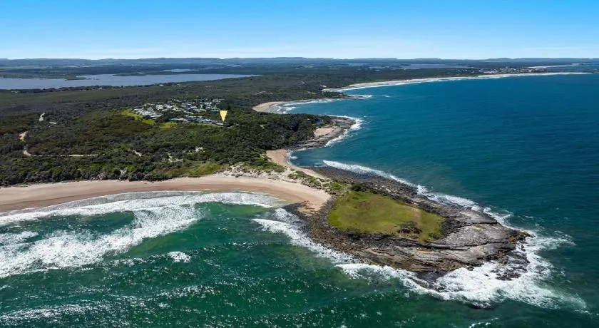 The Point Ultimate Beach House - Image 1