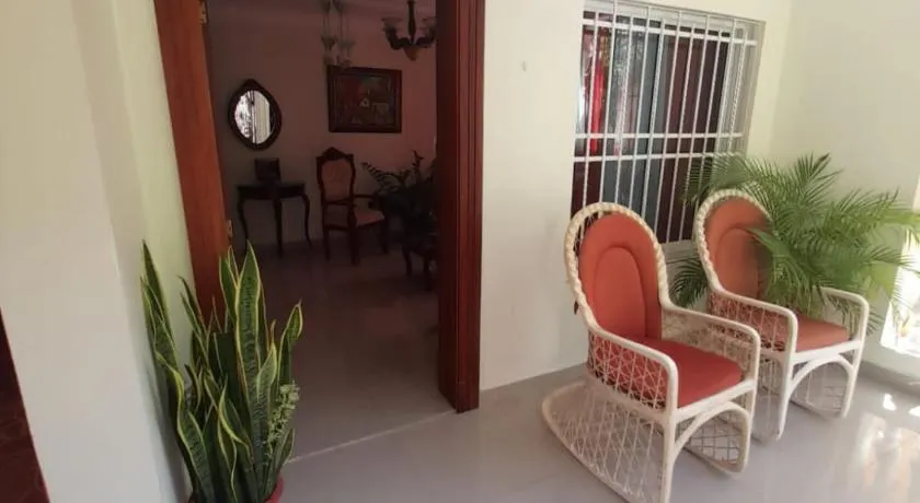 Hermosa casa urbanización Jardines del Norte - Image 1
