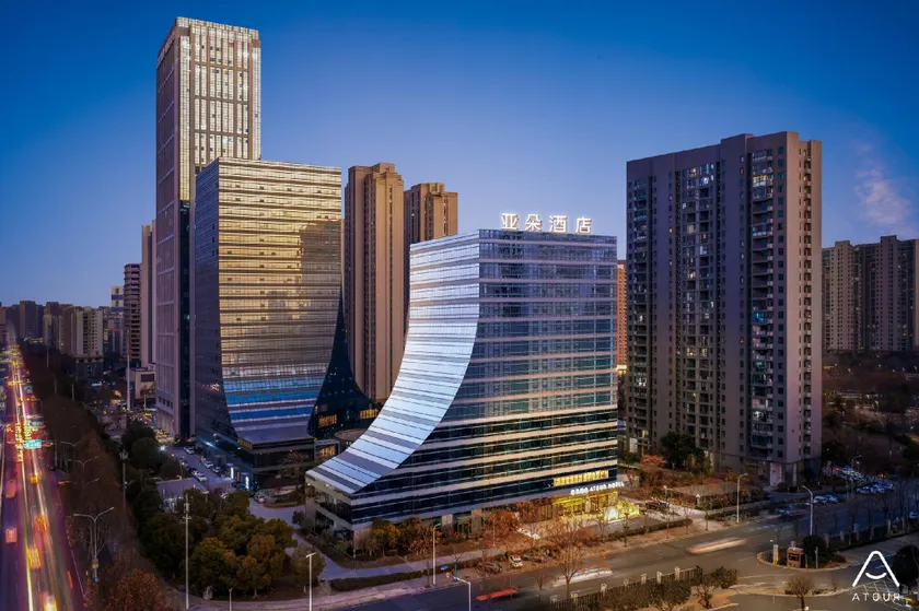 Atour Hotel Wuhan Hankou City Plaza Houhu Avenue - Image 1
