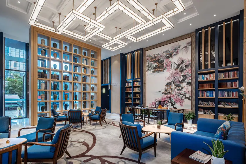 Yi Jiangnan Hotel - Image 1