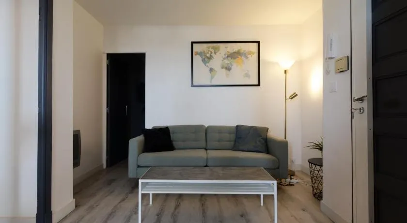 LE BEAULIEU * Appartement 4 chambres * 8pers * Clim * Parking * Balcon - Image 1