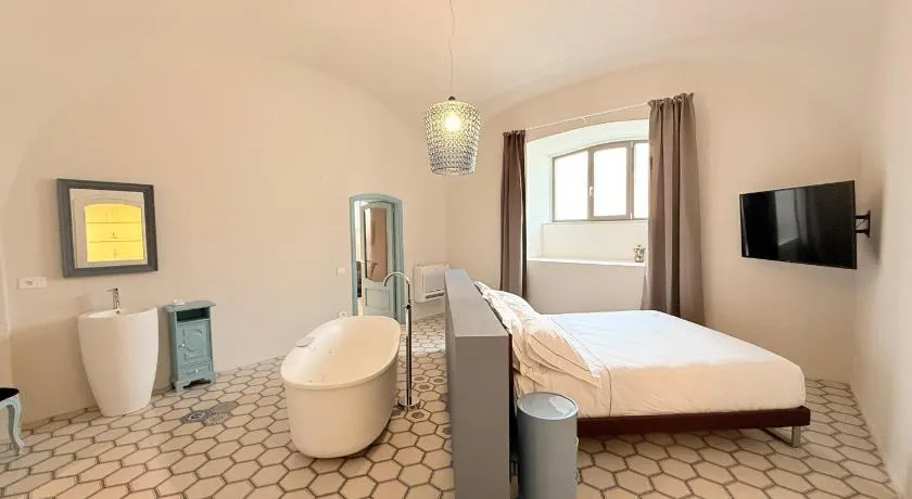 Viaggio Homes Appartamenti da 60 m2 con Jacuzzi Hammam Cucina Patio con Aperitivo di Benvenuto - Image 1