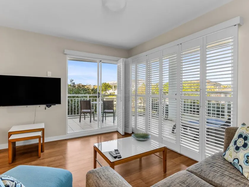 The Pool Resort Kingscliff - Two Bed Dual Key 2218-19 - Image 1