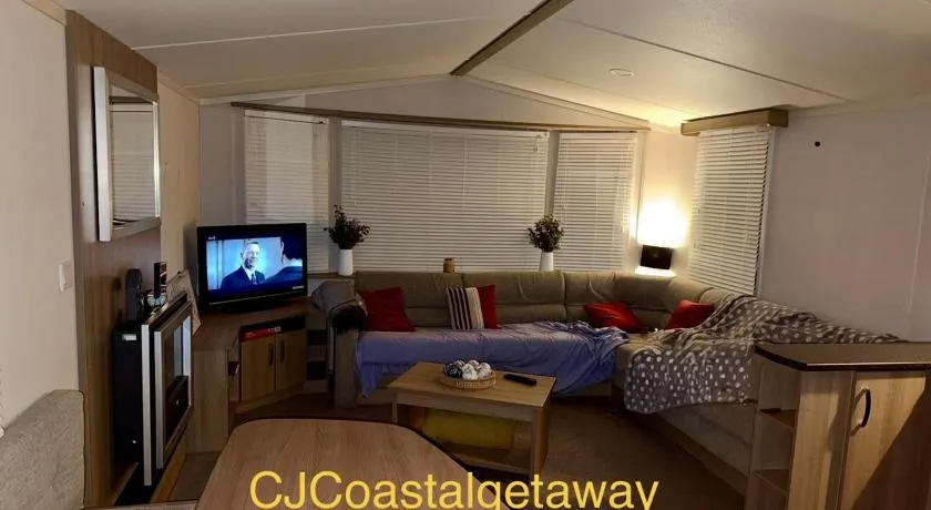 cjcoastalgetaway - Image 1