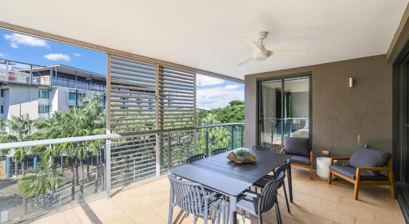 Waterfront Palms Suite 3 Bed, Central Location - Image 1