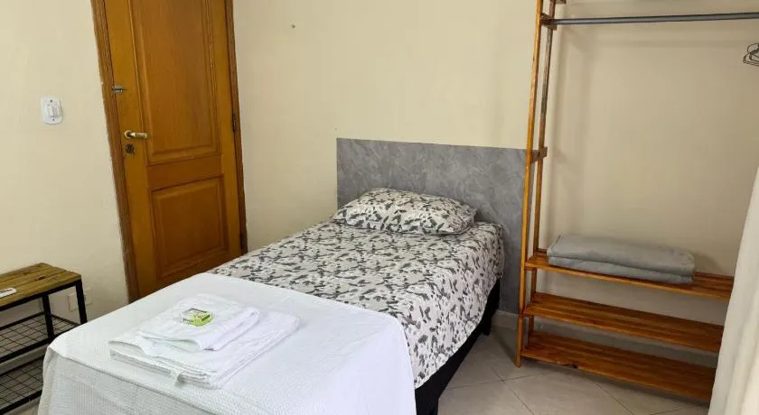 Mansão Adalgisa quarto individual confortável, WC compartilhado quarto de Casal - Image 1