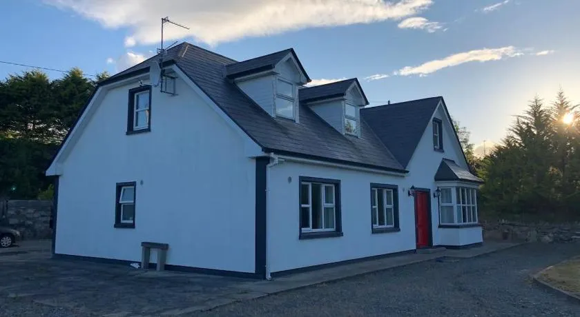 Modern Six Bedroom House Westport - Image 1