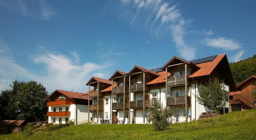 Gasthof Zum Wirt Ferienwohnung Hohenbogenblick - Image 1