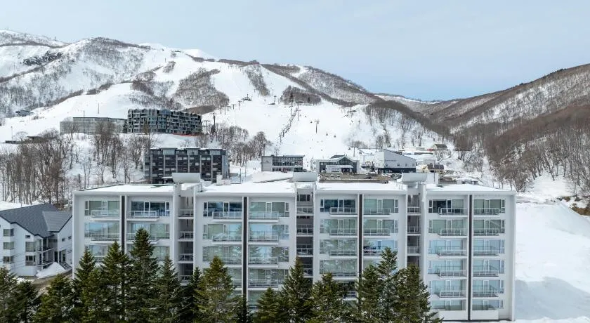 Niseko Landmark View - Image 1