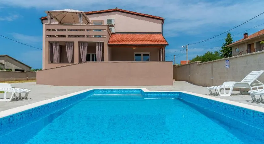 Apartmani Kržak - Image 1