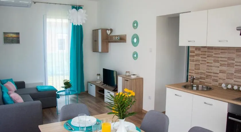 Villa Aquamarine - Image 1