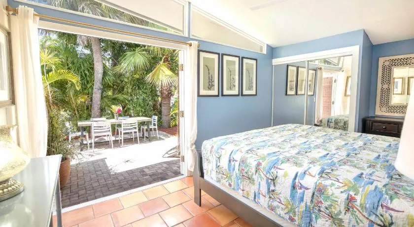 Top placering på Siesta Key! Private Gate til Village! - Gertrudes Landsbyhus - Image 1