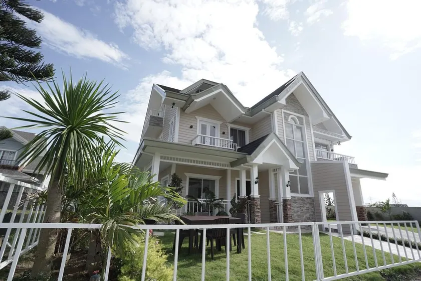 Cozy Crib Saratoga in Tagaytay Midlands with Breakfast - Image 1
