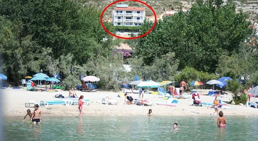 Studio Apartment in Duce with Sea View, Terrace, Air Conditioning, WiFi 4167-6 - Image 1