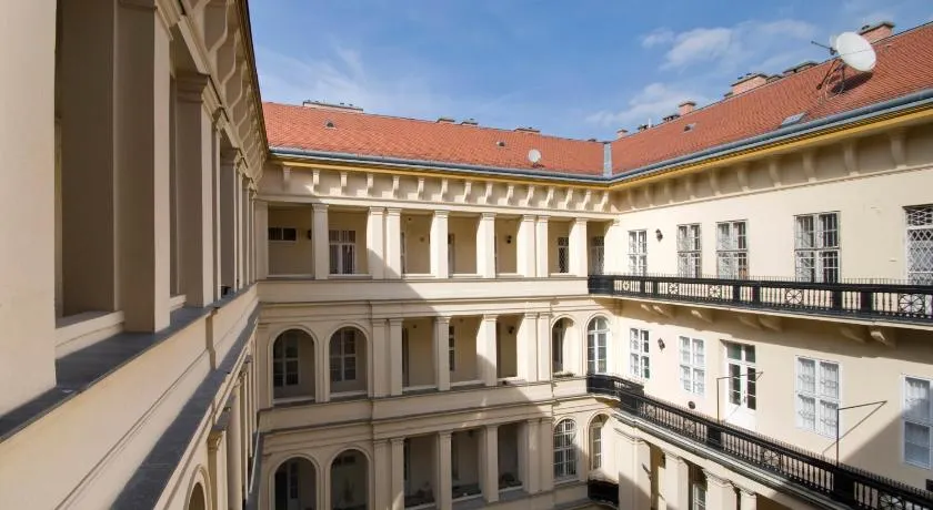 NN Apartman Budapest - Image 1