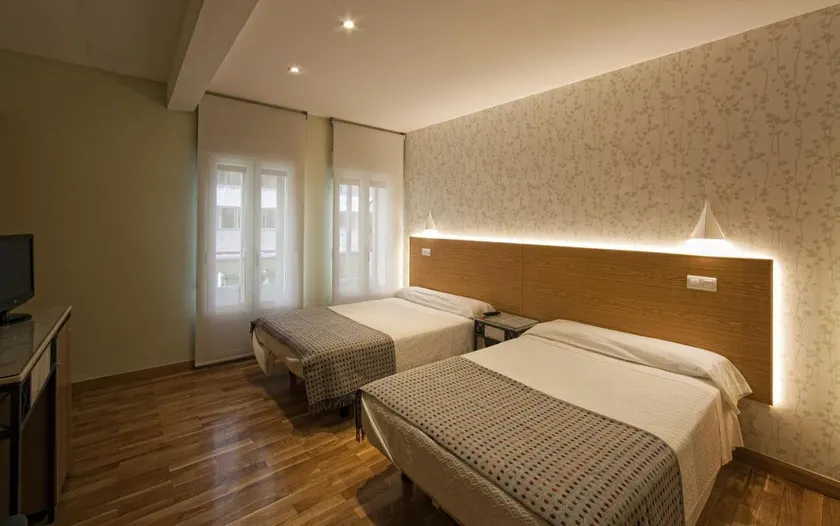 Hostal Bezana - Image 1