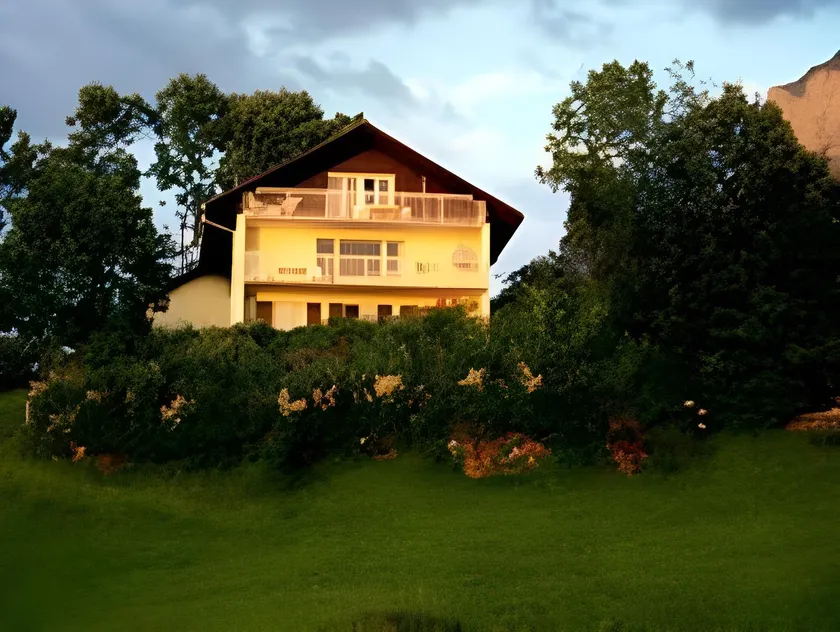 BellaVista - Image 1