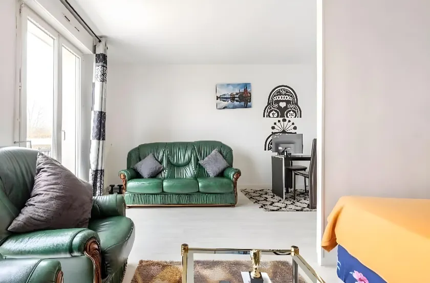 CHEAP STUDIO APPARTMENT - Image 1