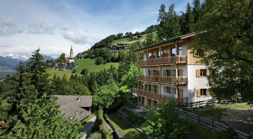 Profigl Eco Guesthouse - Sustainable living with a view in Südtirol, Brixencard, free parking - Image 1