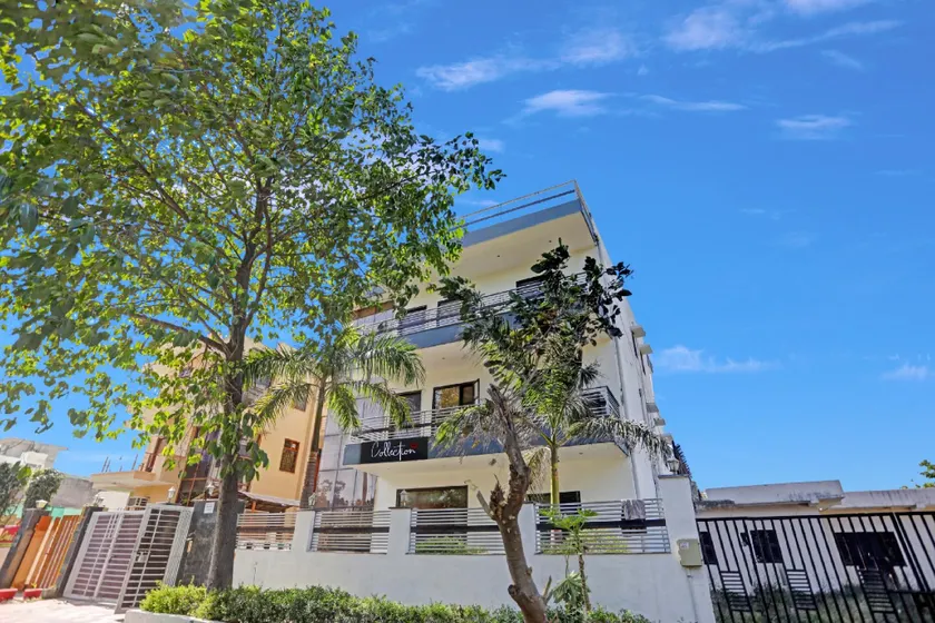 Hotel Naveen Stay - Image 1