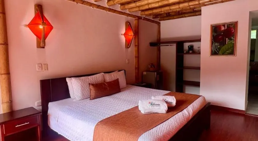 Hotel y termales Las Heliconias - Image 1