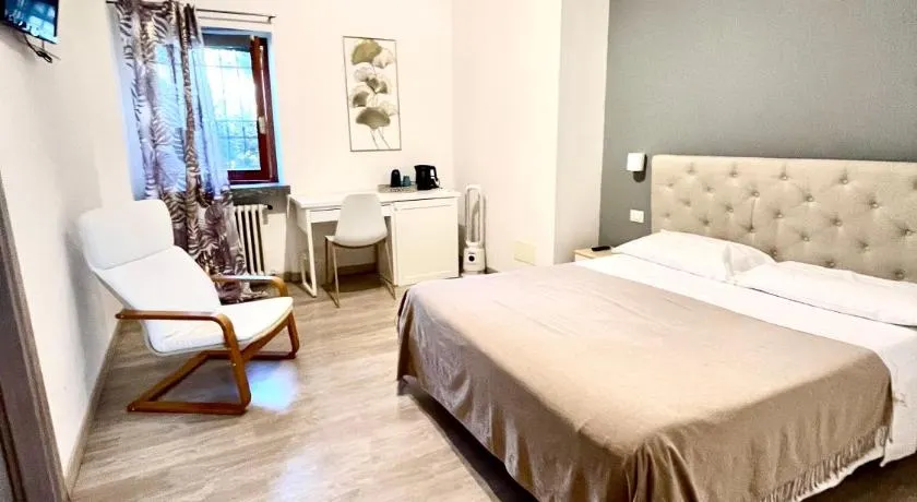 Bella Vita Guesthouse -parcheggio privato interno - Image 1