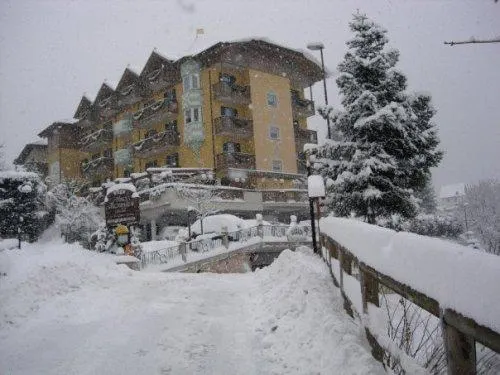Alexander Hotel Alpine Wellness Dolomites - Image 1
