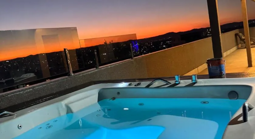 Casa moderna com a melhor vista - Image 1