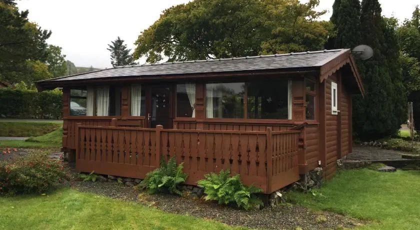 Log Cabin in Beautiful Snowdonia - Image 1