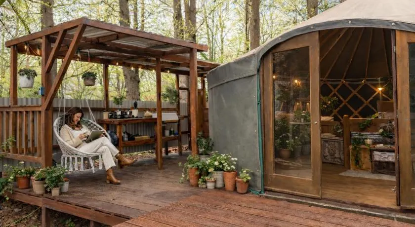 Holt Woodland Glamping - Shepherd Huts & Yurts Dog Friendly - Image 1