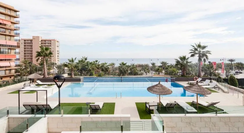 Great Views First Line Teleworkers and Families Unforgetable Apartment - Image 1