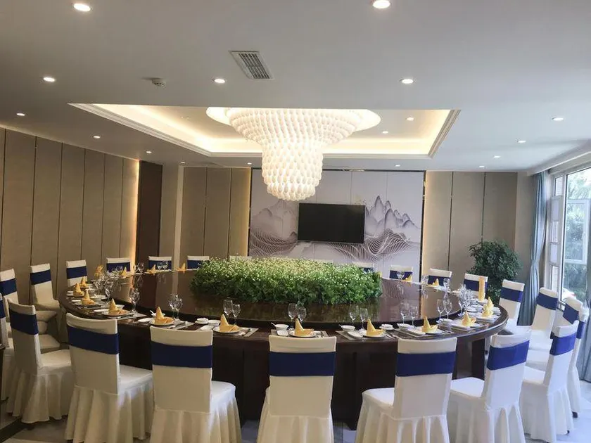 Jinyu Hotel - Image 1